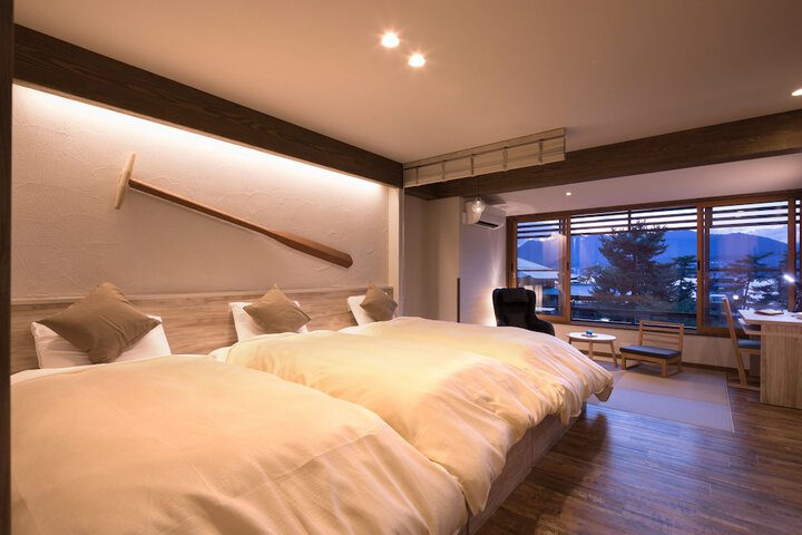 Room 16 of 129