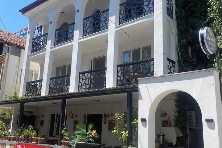 Hotel 80 of 80