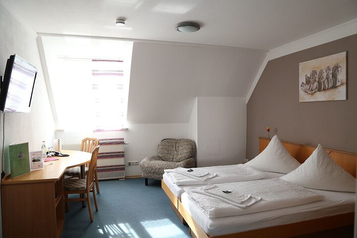 Room 3 of 24