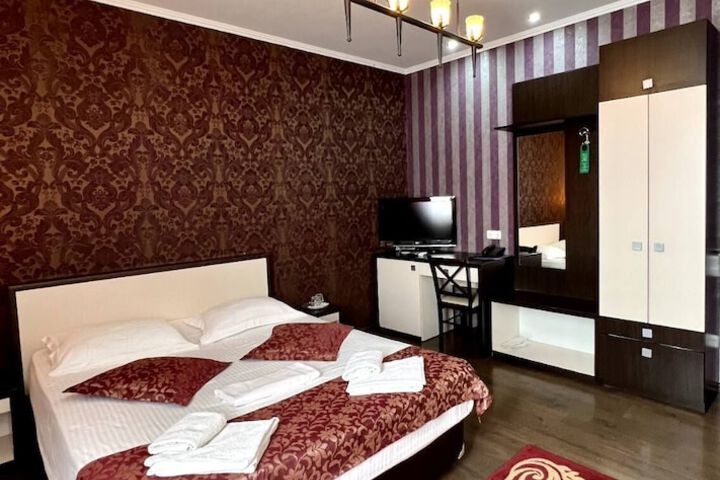 Room 6 of 58