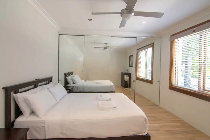 Spacious 2 Bedroom Flat in Willoughby