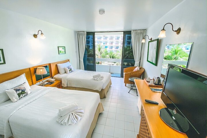 Room 27 of 71