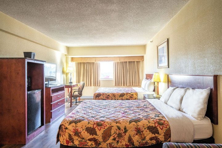 Deluxe Double Room (6 of 9)