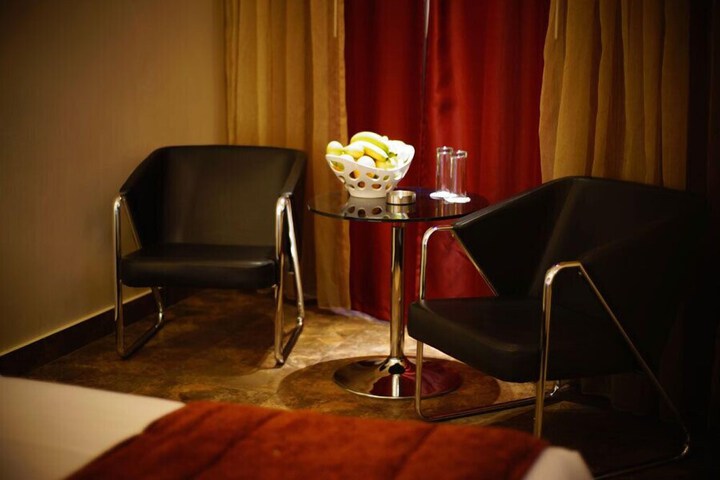 Room 30 of 61