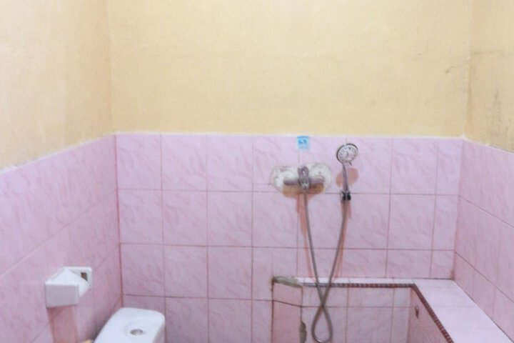 Room 12 of 23