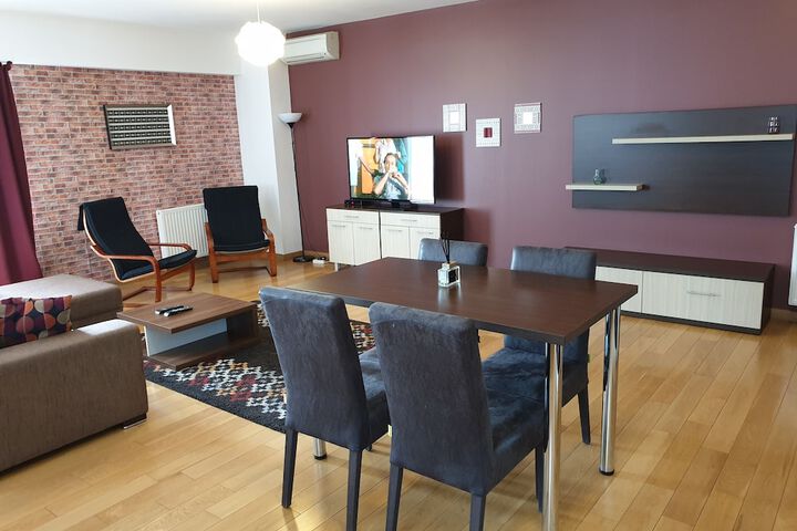 Room 81 of 206