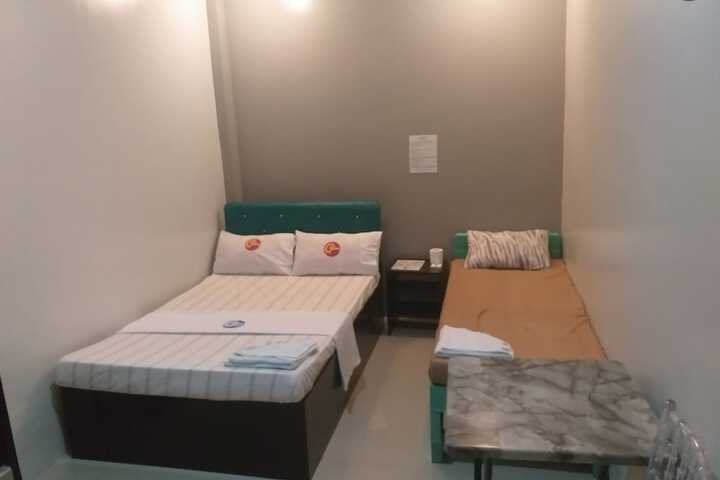 Room 11 of 12
