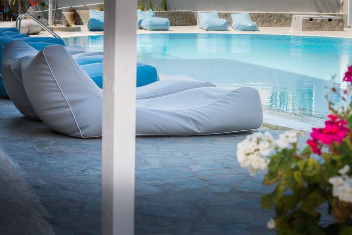 Pool Hotel