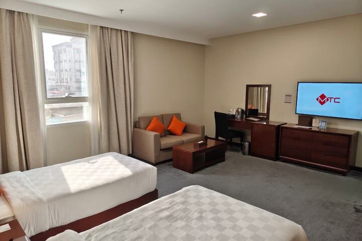 Room 5 of 15