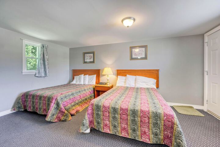 Room 12 of 72