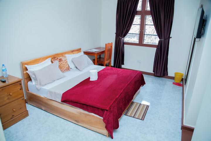 Room 10 of 92