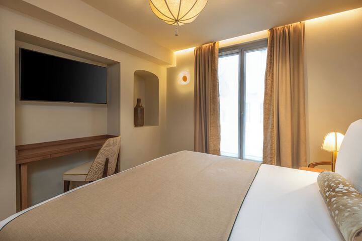 Room 21 of 41