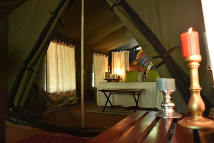 Room 27 of 74