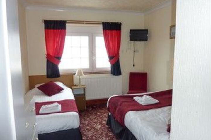 Room 12 of 20