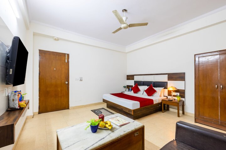 Room 10 of 44