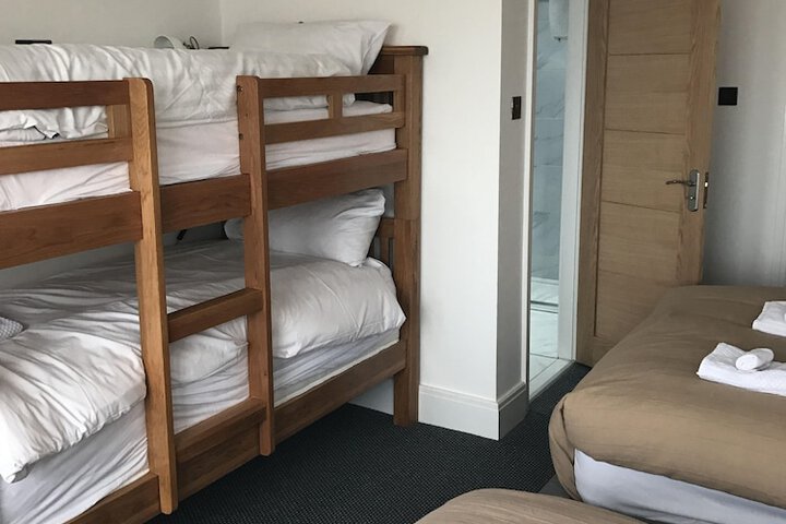 Room 9 of 62