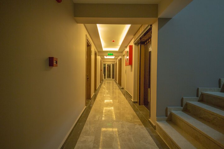 Ballroom/Hall 46 of 48