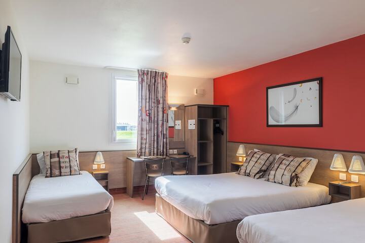 Room 15 of 22