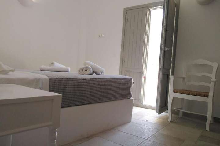 Room 16 of 50