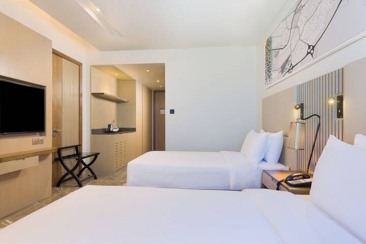 Room 10 of 73
