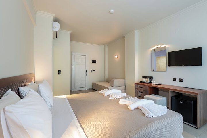 Room 14 of 39