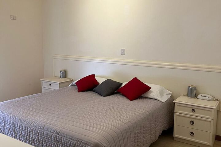 Room 43 of 154