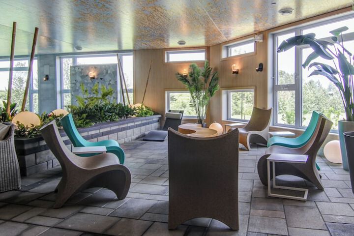 Pool Hotel