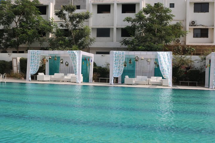 Pool 36 of 61