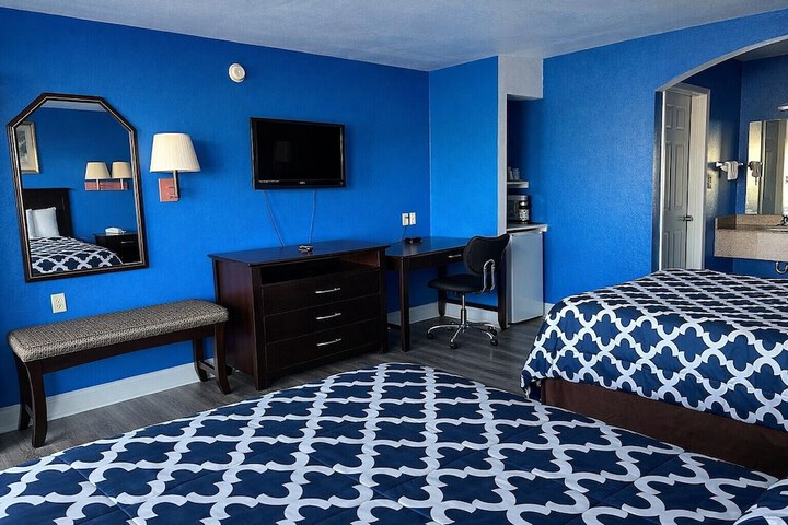 Room 10 of 42