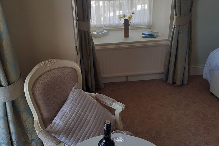Room 12 of 132