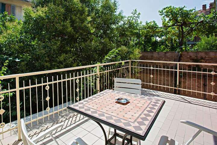 Terrace/Patio 14 of 45