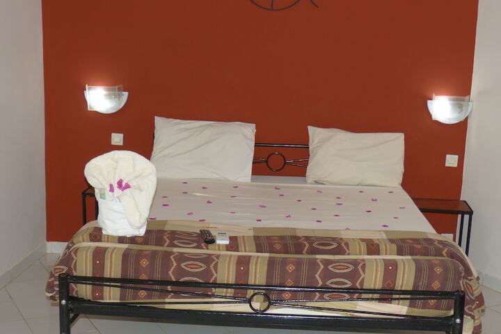 Room 12 of 62