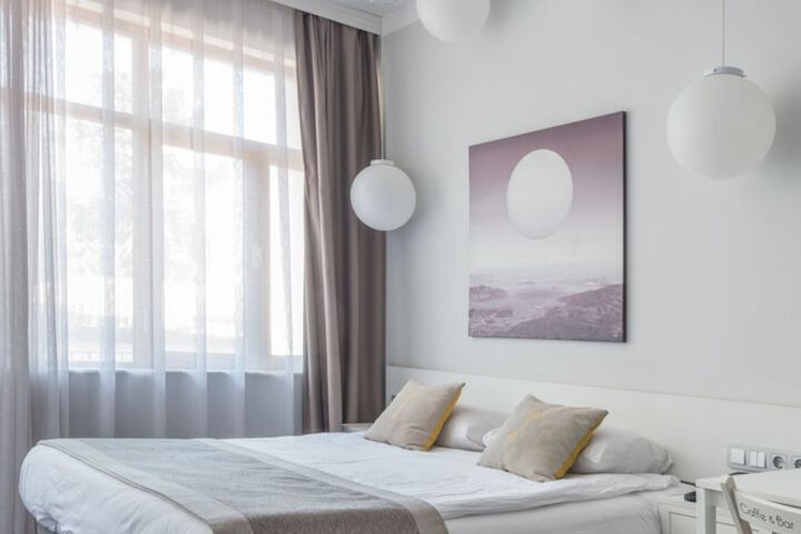 Room 8 of 87