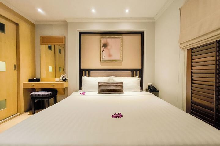 Room 25 of 60