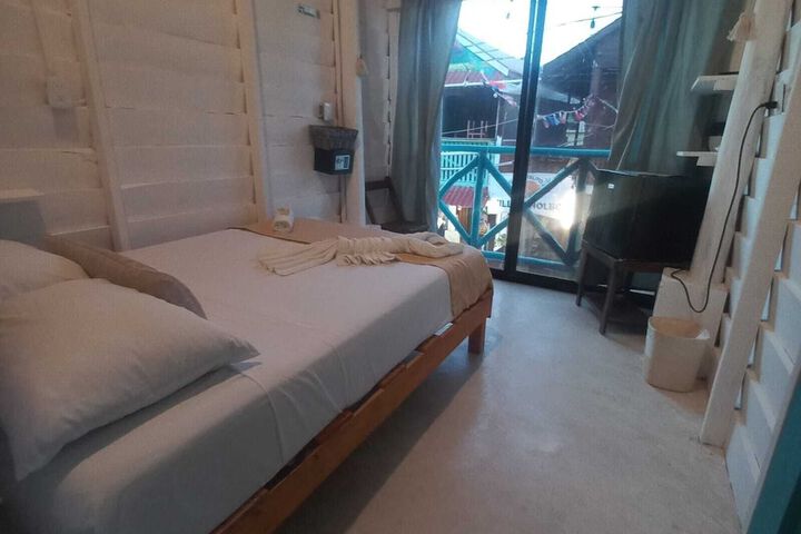 Room 17 of 56