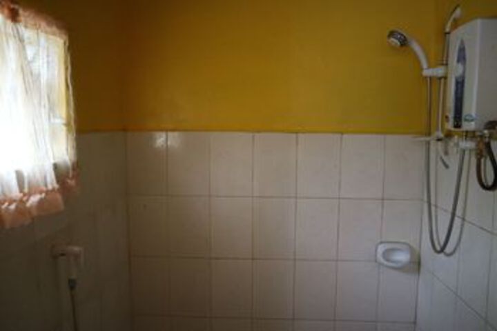 Room 11 of 48