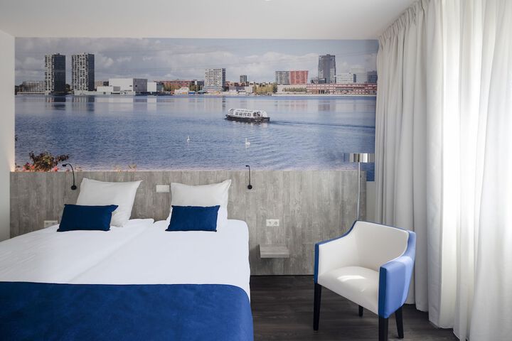 Room 10 of 73