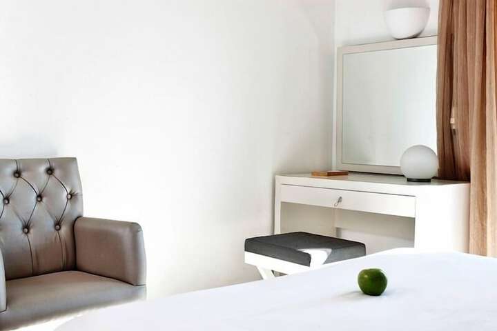 In-room business center