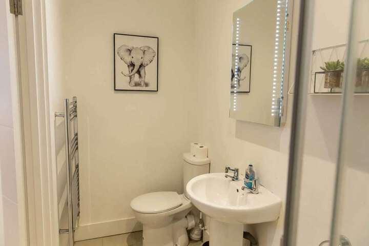 Room 15 of 18