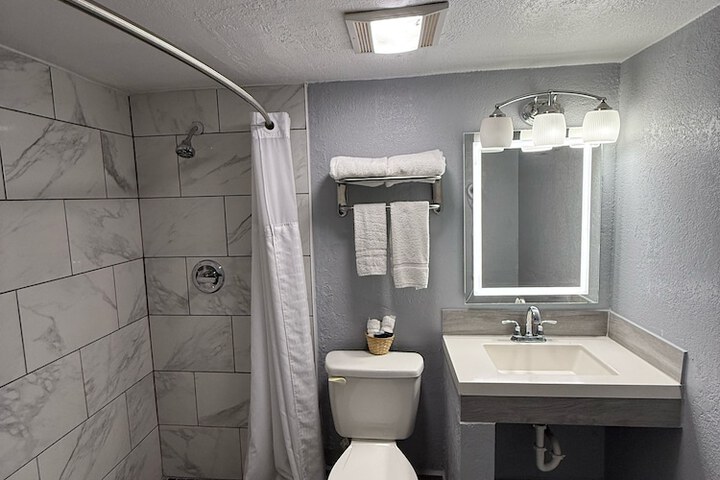 Room 13 of 13