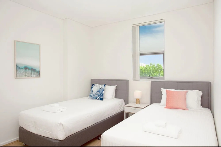 Room 2 of 12