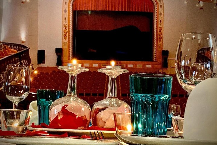 Dining 33 of 39