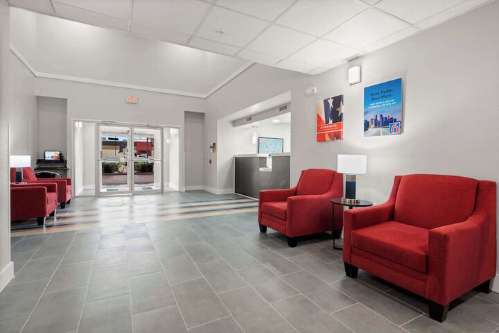 Business Center 22 of 24