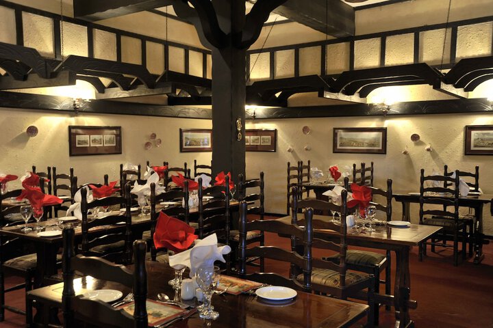 Dining 76 of 93