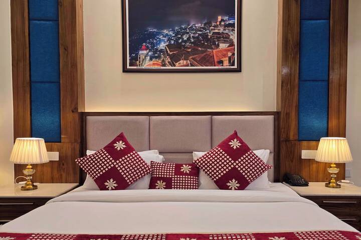 Room 32 of 165