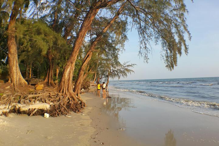 Beach 3 of 6