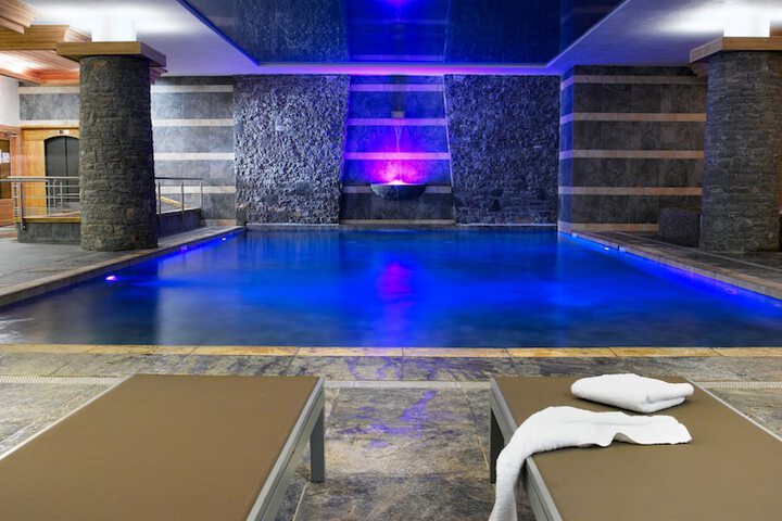 Pools & Facilities