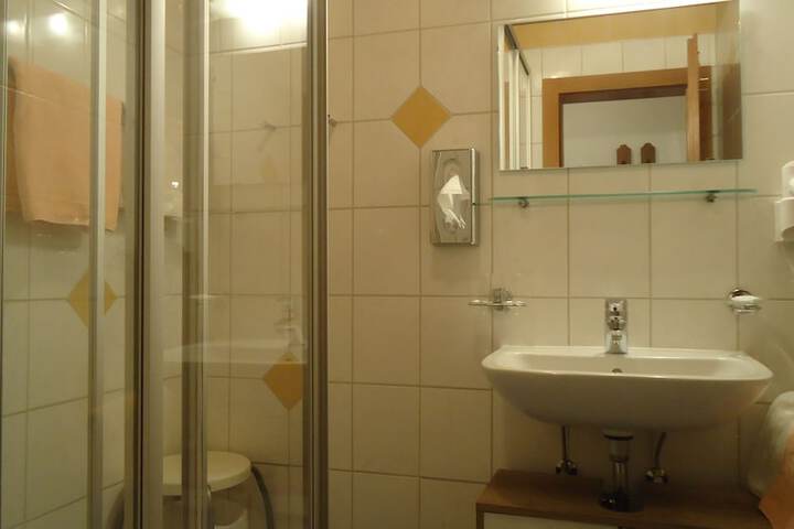 Room 30 of 72