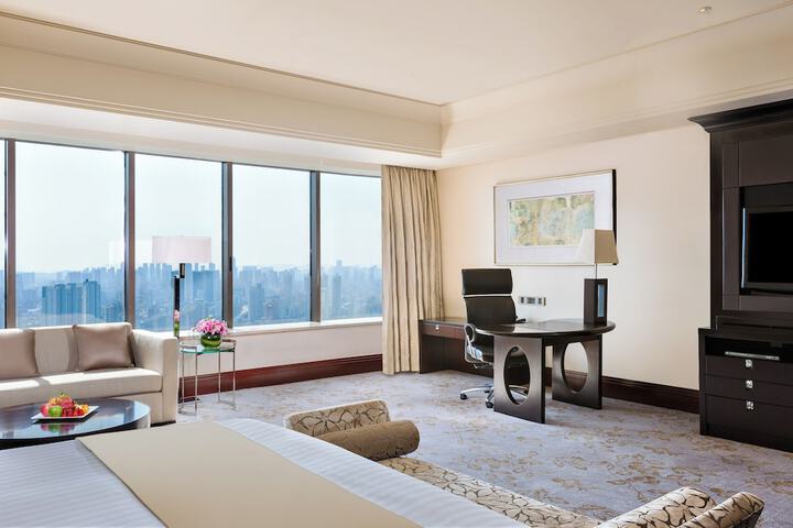 Room 8 of 64