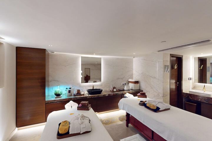 Hotel Interior 120 of 231